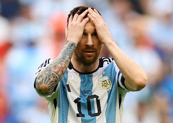 Argentina dá vexame, é derrotada pela Arábia Saudita e perde  invencibilidade de 36 jogos