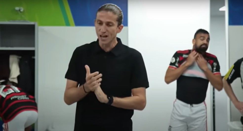 Filipe Luís em bastidores da vitória do Flamengo sobre o Cuiabá — Foto: Reprodução