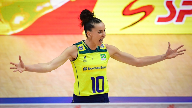 Gabi vibra em Brasil x Jap&atilde;o