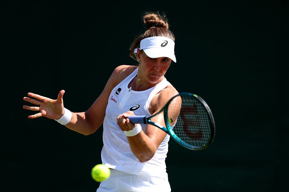 Bia Haddad vence na estreia em Wimbledon — Foto: Getty Images