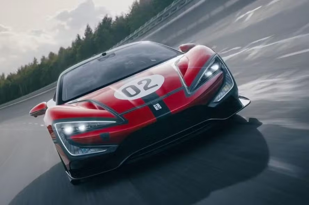 Byd Yangwang Xtreme na pista — Foto: Divulgação