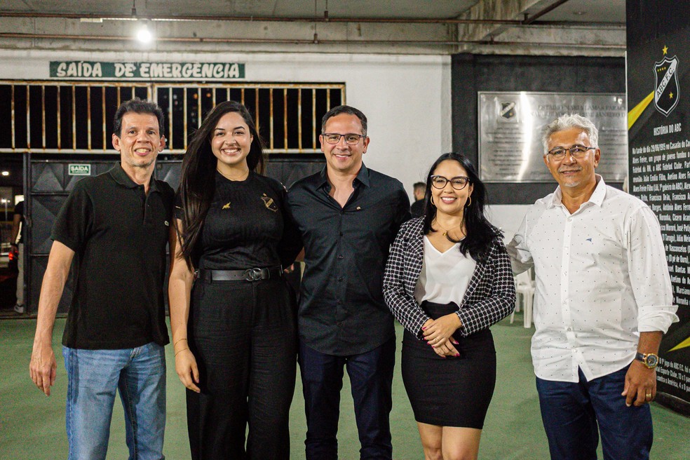 Ricardo Couto, Nathália Fidélis, Eduardo Machado, Érica Araripe e Judery Fonseca — Foto: Rennê Carvalho/ABC FC