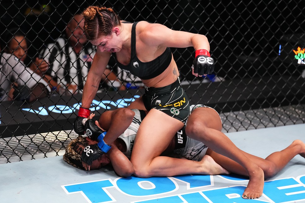 UFC: Mackenzie Dern vence Angela Hill na luta principal em Las Vegas, combate