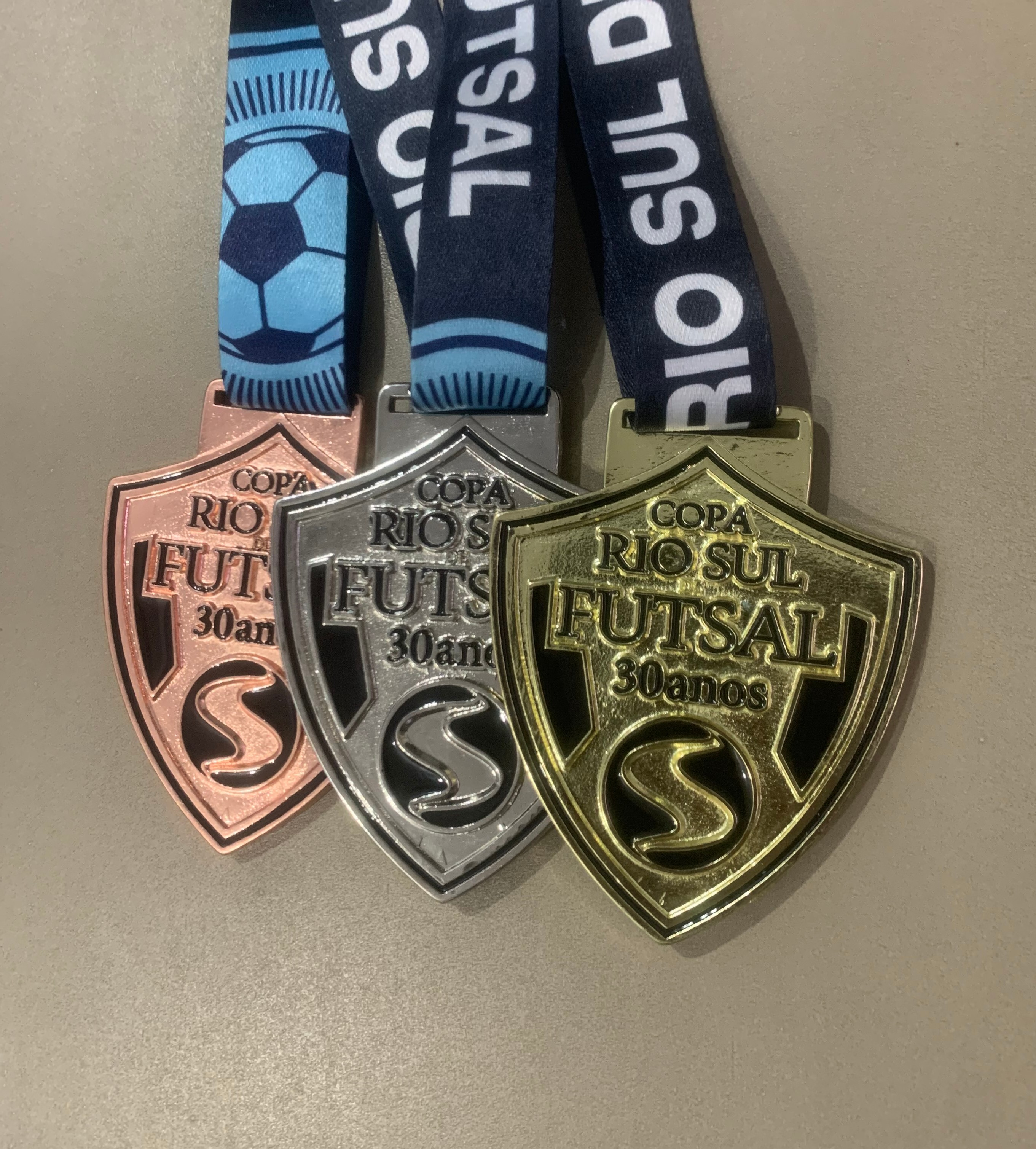 Conheça os troféus e medalhas da 30ª Copa Rio Sul de Futsal | Ge