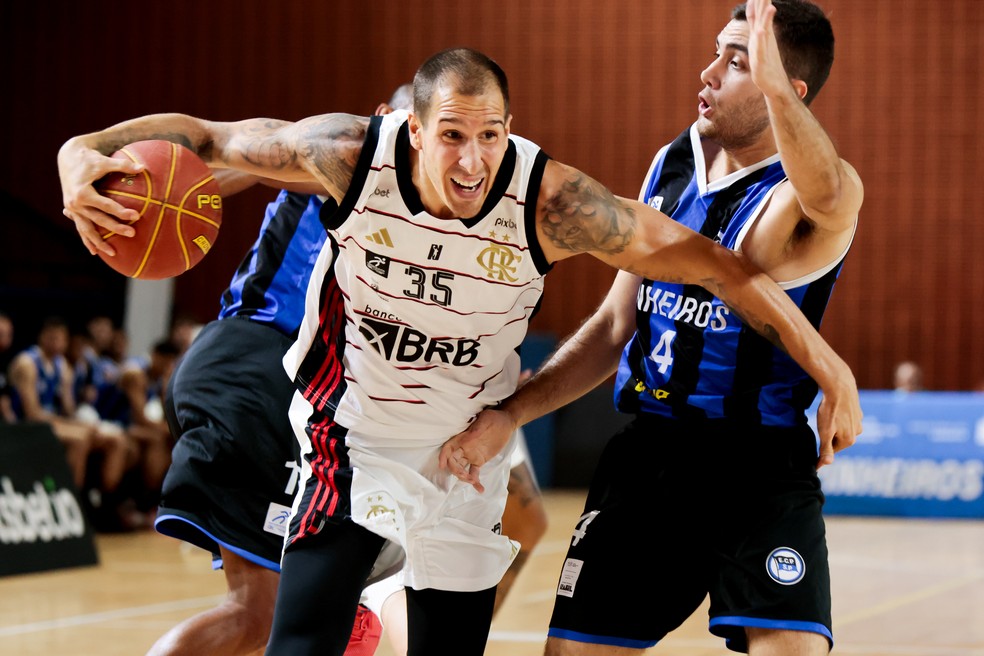 Flamengo e Pinheiros duelam pelo NBB — Foto: Carol Coelho / Esporte Clube Pinheiros