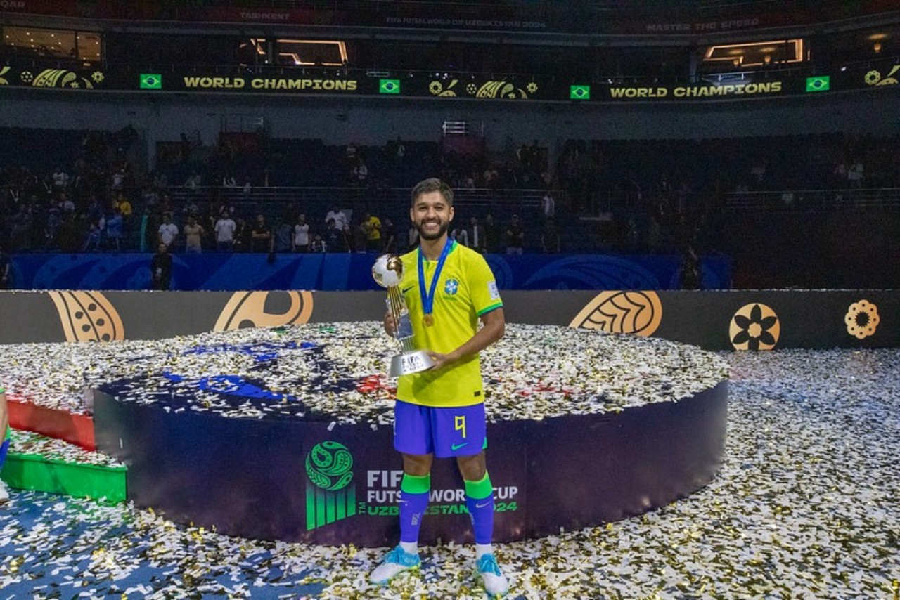 Leandro Lino comemora retorno à seleção brasileira de futsal: "Tinha o sonho de voltar"