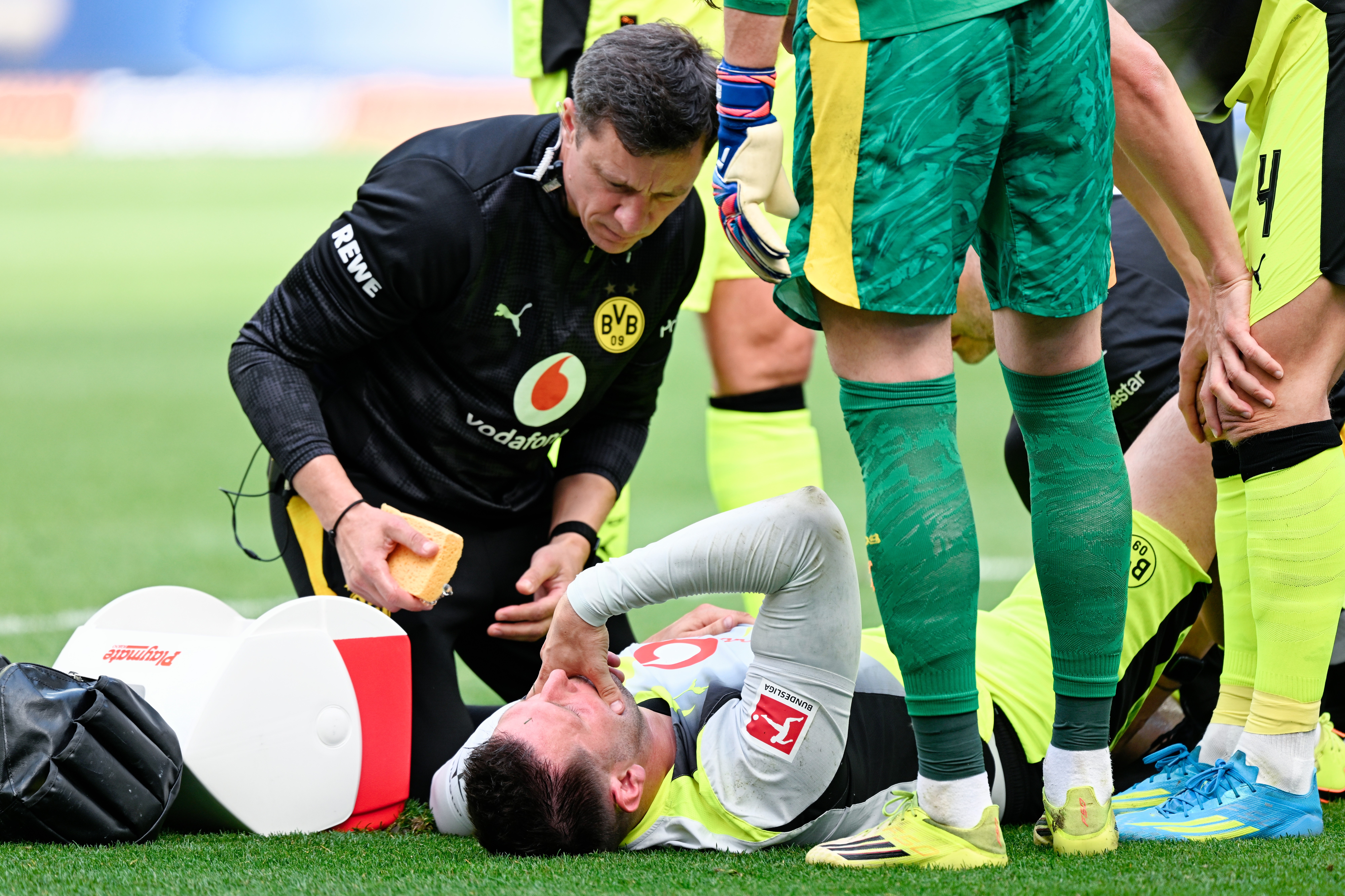 Niklas Süle, zagueiro do Borussia Dortmund, em campo durante partida da Bundesliga