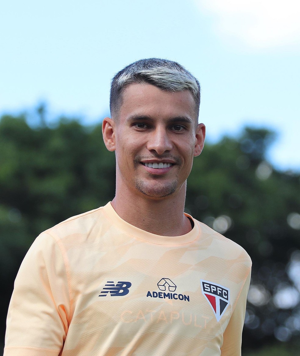 Ferreira em treino no São Paulo — Foto: Rubens Chiri