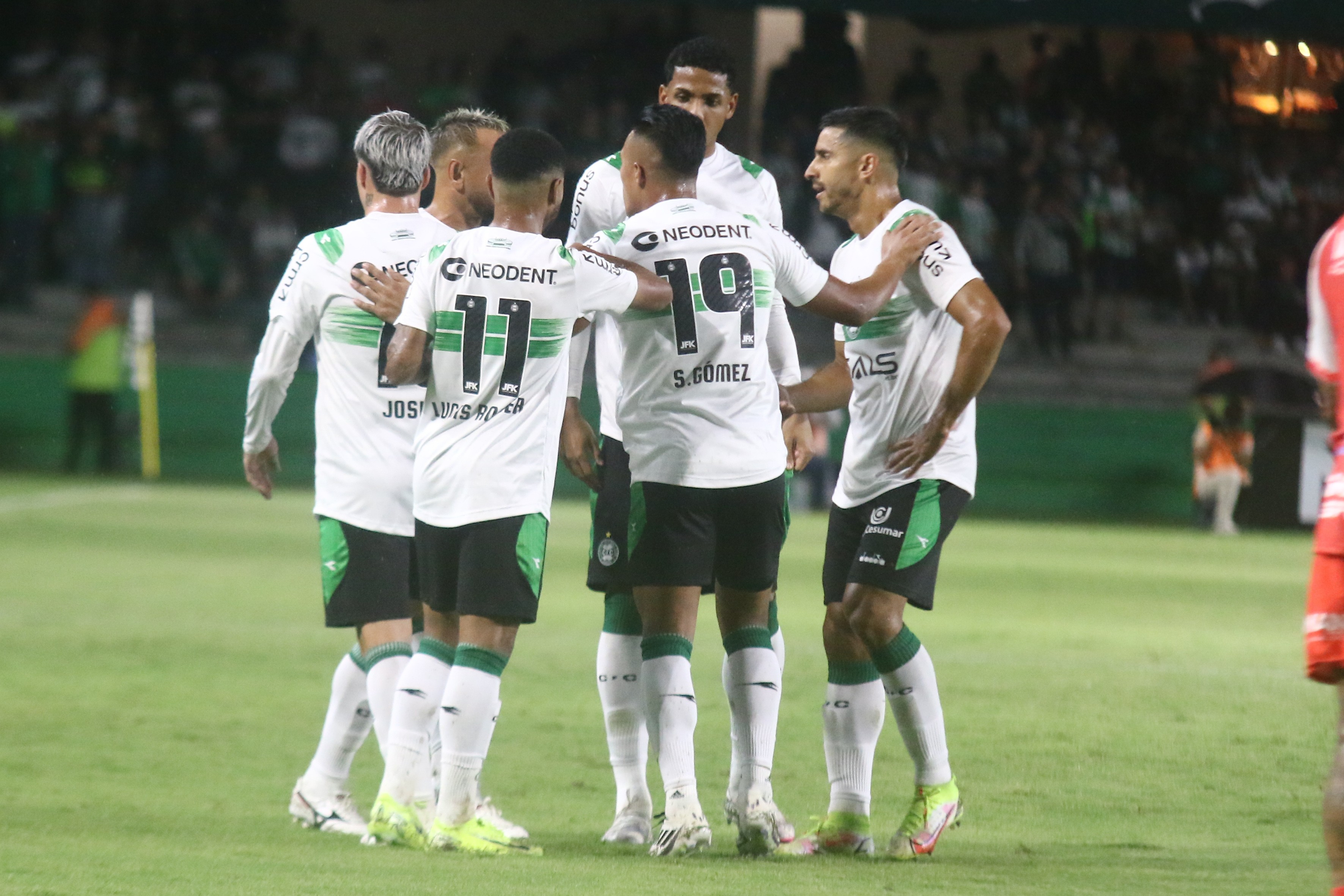 Coritiba 4x0 Rio Branco-PR: assista aos gols do jogo pelo Paranaense | Ge