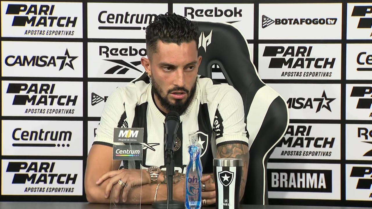 Alex Telles fala sobre seu estiloganhar dinheiro aposta futeboljogo e condição física