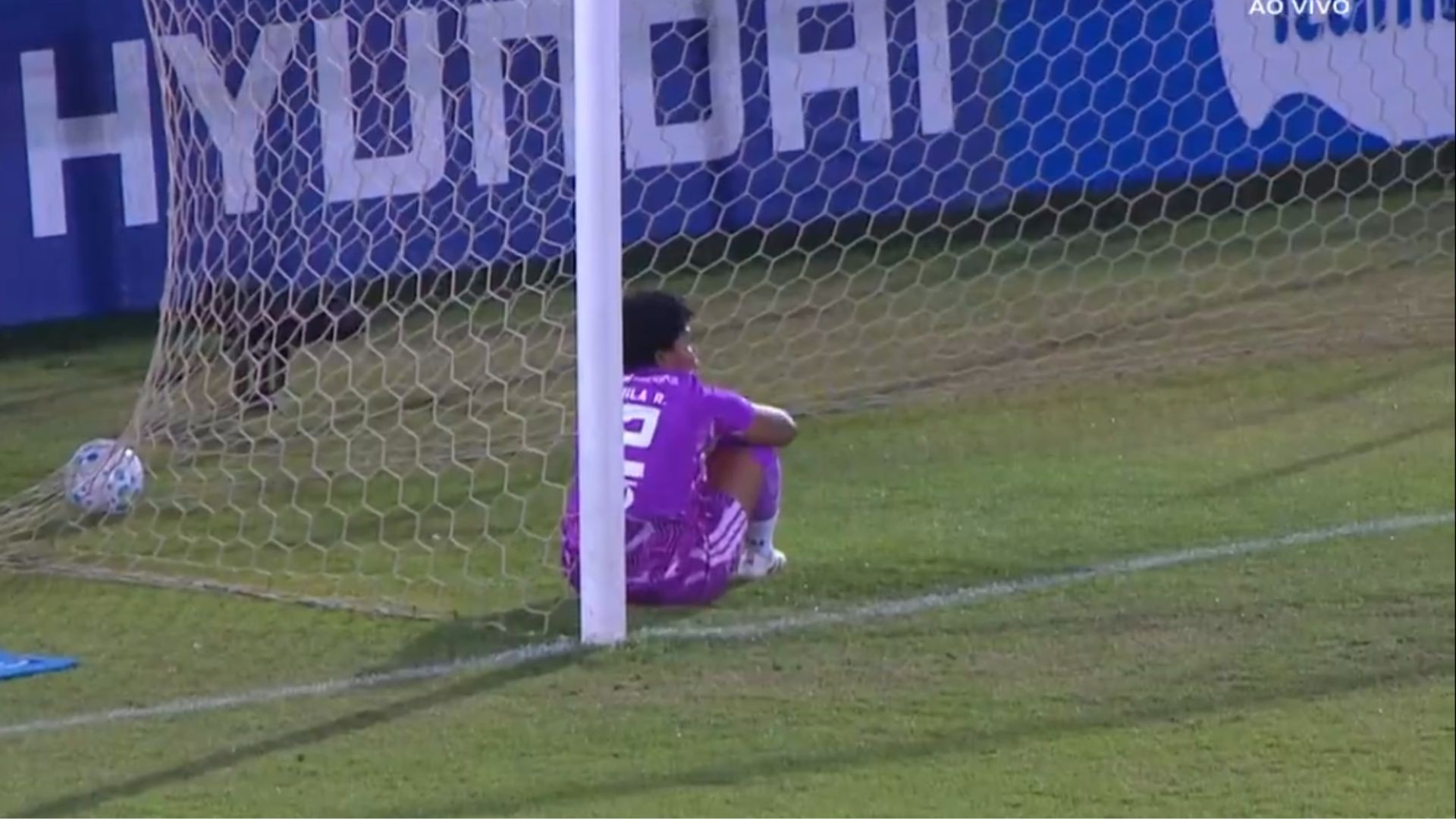 Cruzeiro: Gol contra bizarro de Isabela Capelinha choca São Paulo no Brasileirão Feminino