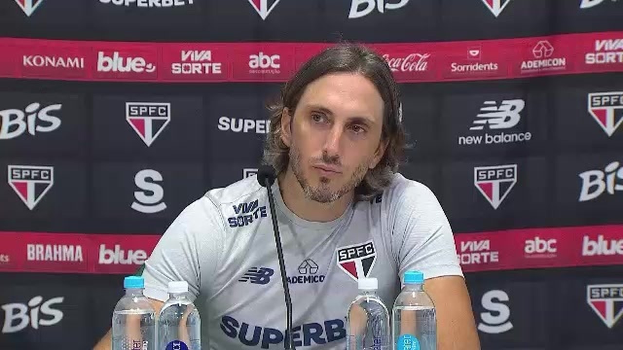 Luis Zubeldía comemora vitória e explica mudanças no São Paulo contra o Vasco