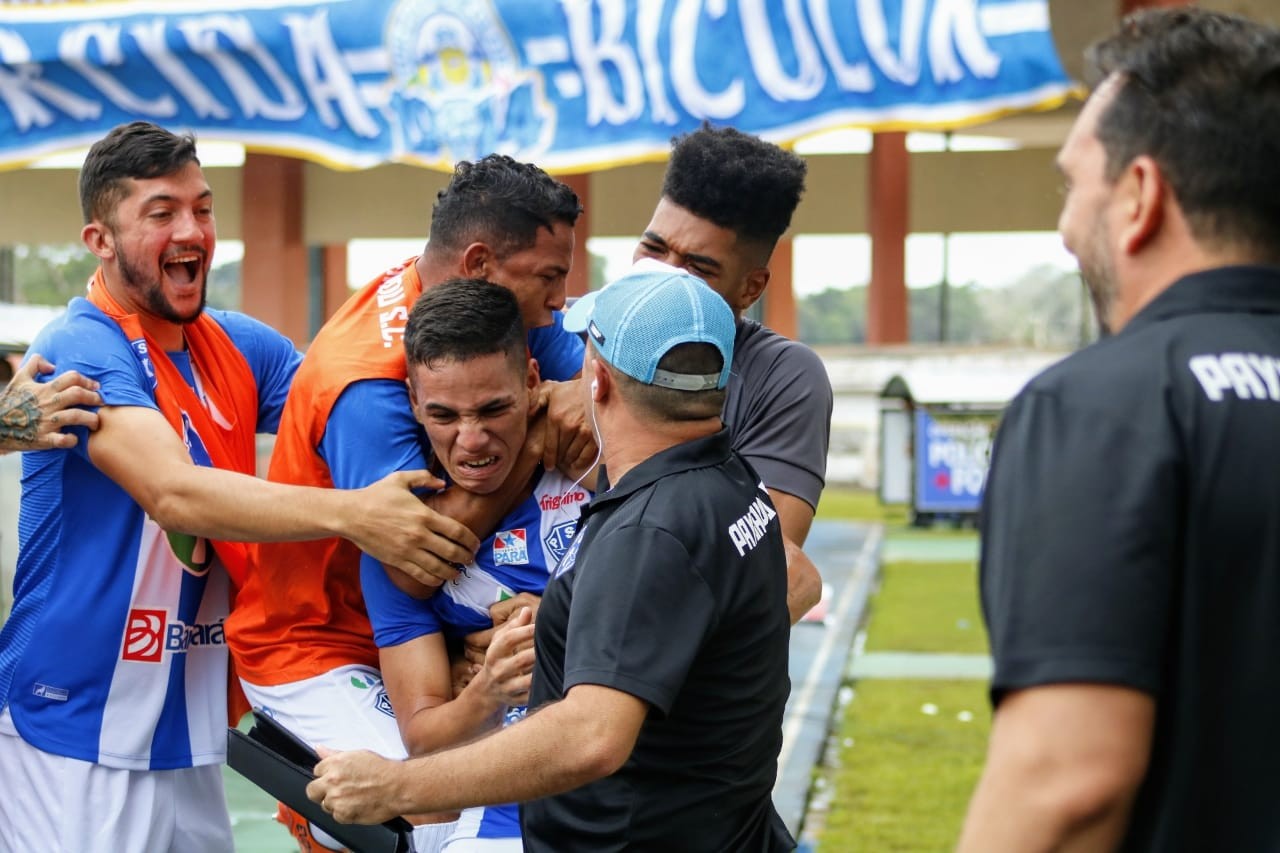 Louzer lamenta o empate com o Criciúma, mas mantém esperança no