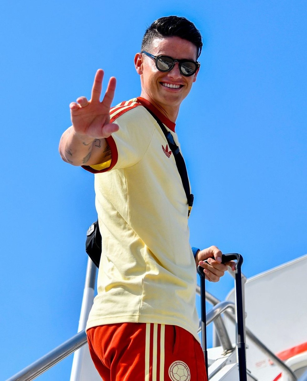 James Rodríguez em embarque da Colômbia nos EUA — Foto: Reprodução/Instagram