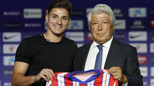 Álvarez explica saída do City para o Atlético de Madrid: "Precisava de mudança"