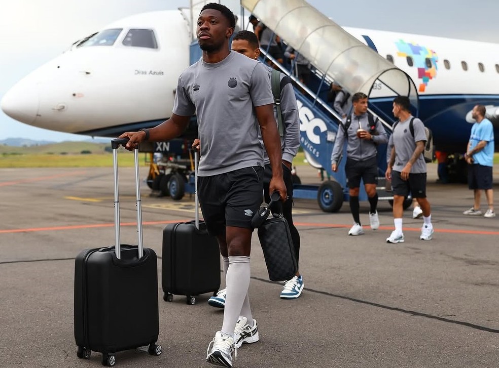Francis Amuzu é opção para o ataque gremista — Foto: Lucas Uebel / Grêmio Divulgação