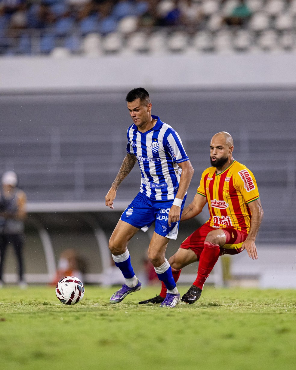 Lucas Lima estreia pelo CSA — Foto: Allan Max/ASCOM CSA