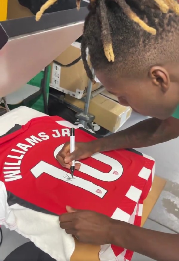 アスレティック・ビルバオ 24/25 ニコ・ウィリアムズ 10番 Nico Williams - Perfil de jogador 25/26 | Transfermarkt