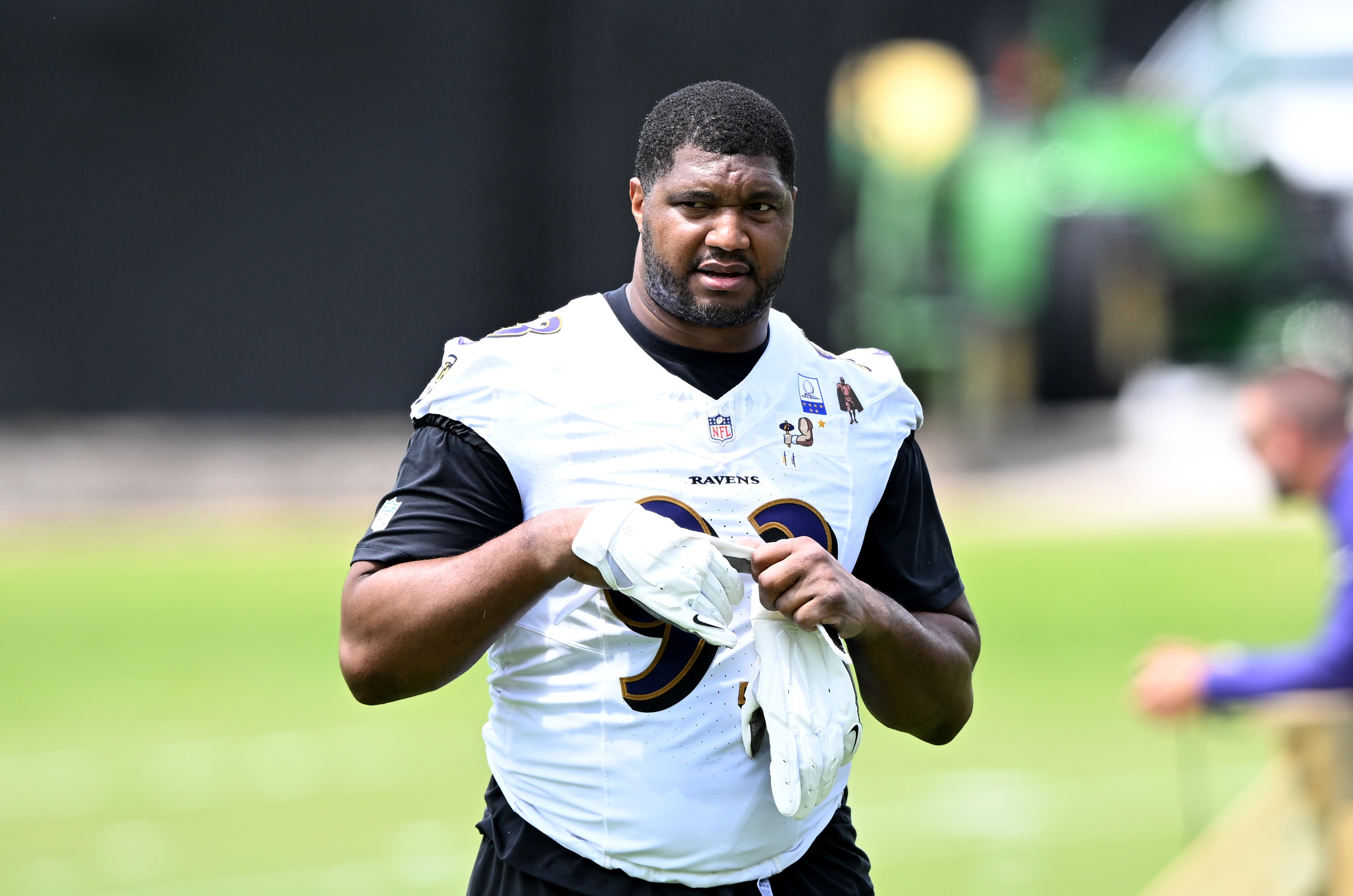 Tragédia na família de Calais Campbell: mãe do jogador do Baltimore Ravens é encontrada morta em Atlanta e irmão é acusado de assassinato com faca