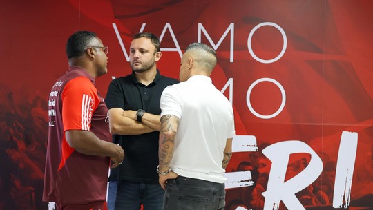 Tensão no Inter aumenta após discussão no grupo e cobrança por reação; veja bastidores - Foto: (Ricardo Duarte/Internacional)
