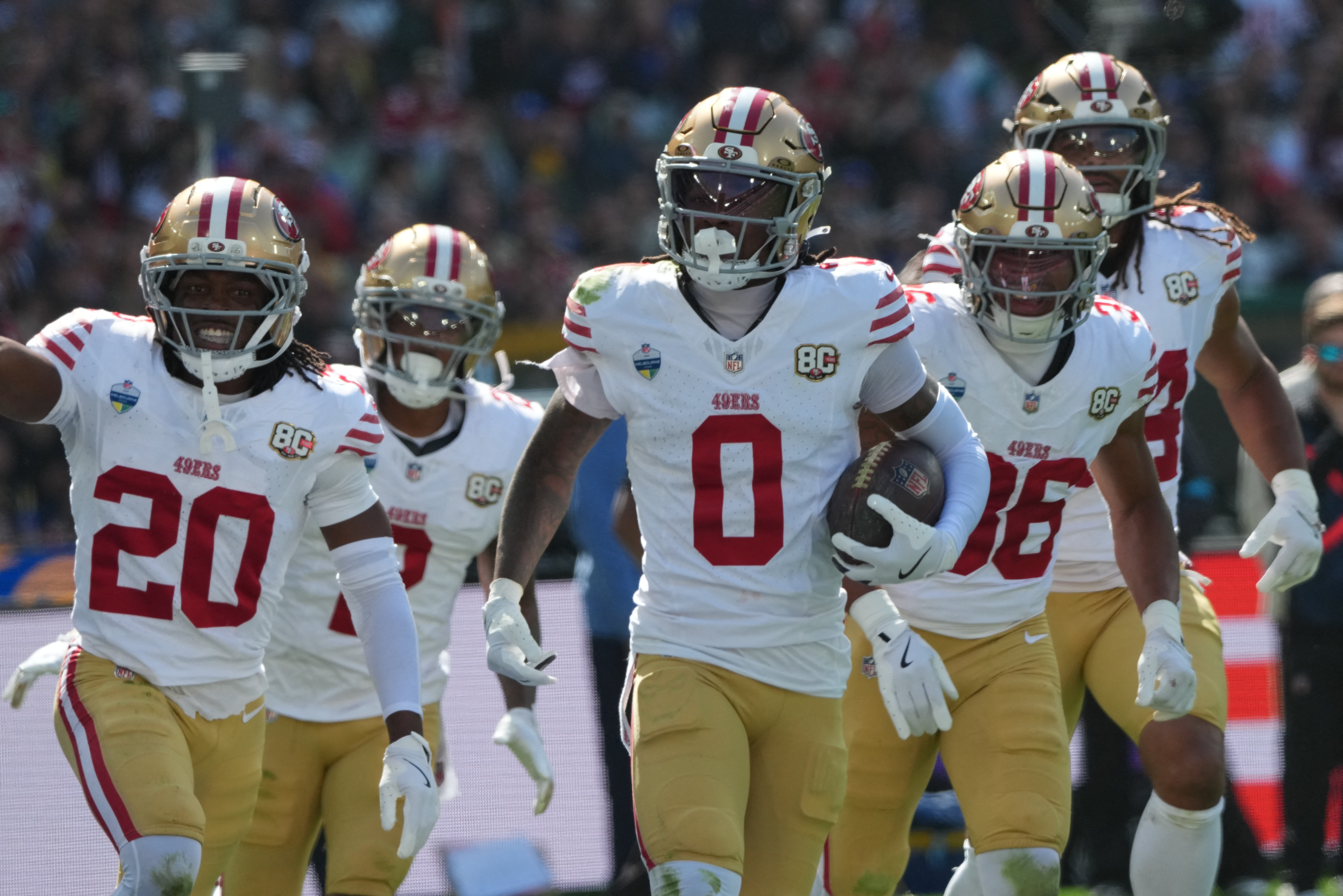 Defesa domina, e Niners vencem os favoritos Rams no primeiro jogo da NFL na Austrália