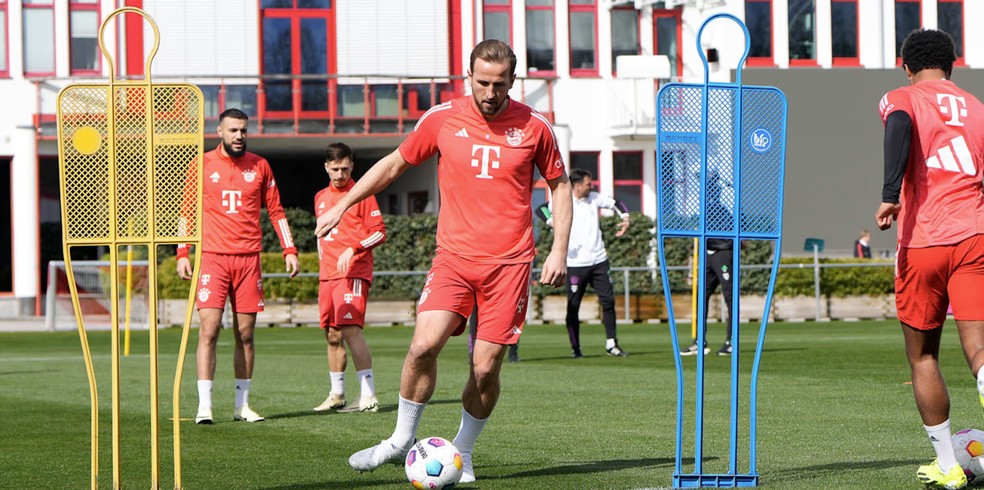 Kane em treino do Bayern de Munique — Foto: Divulgação / Bayern de Munique