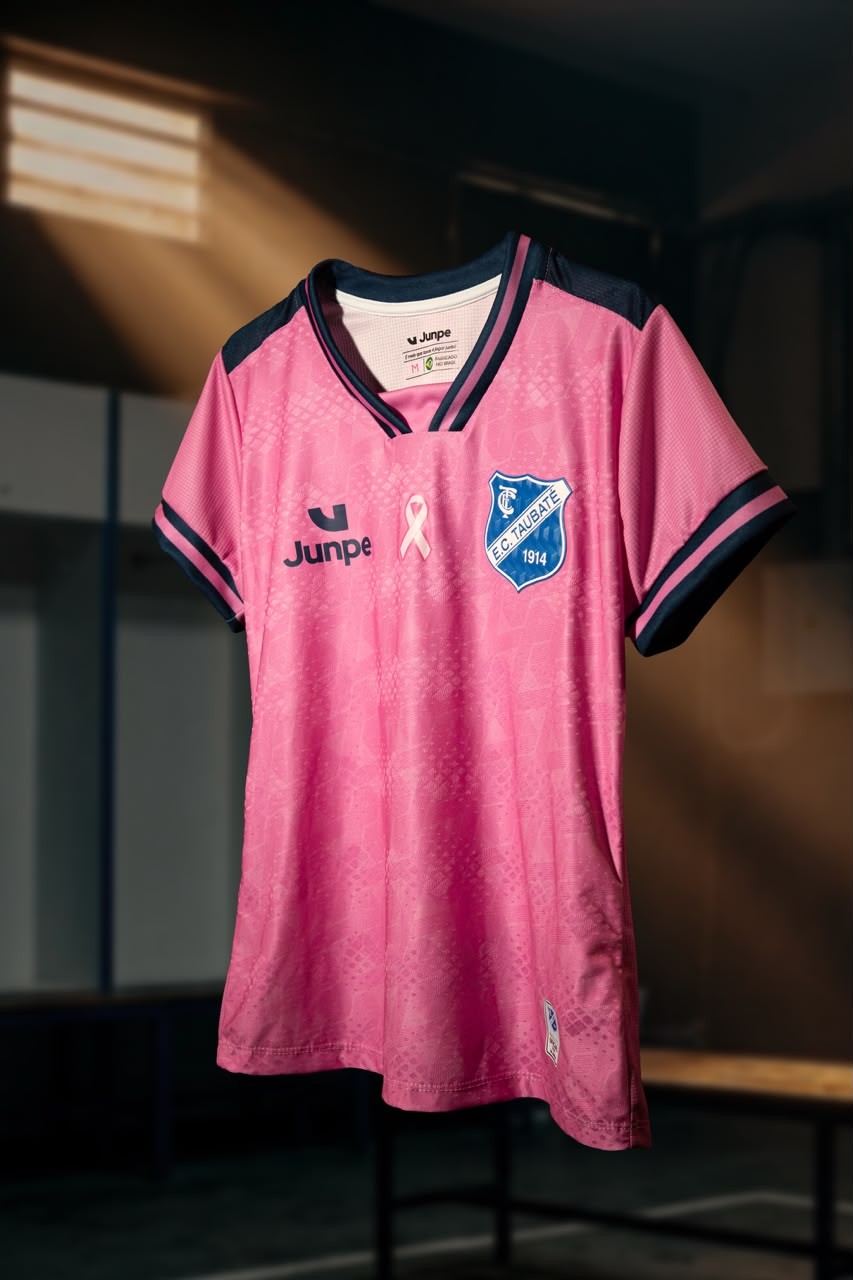 Taubaté lança uniforme em homenagem ao Outubro Rosa