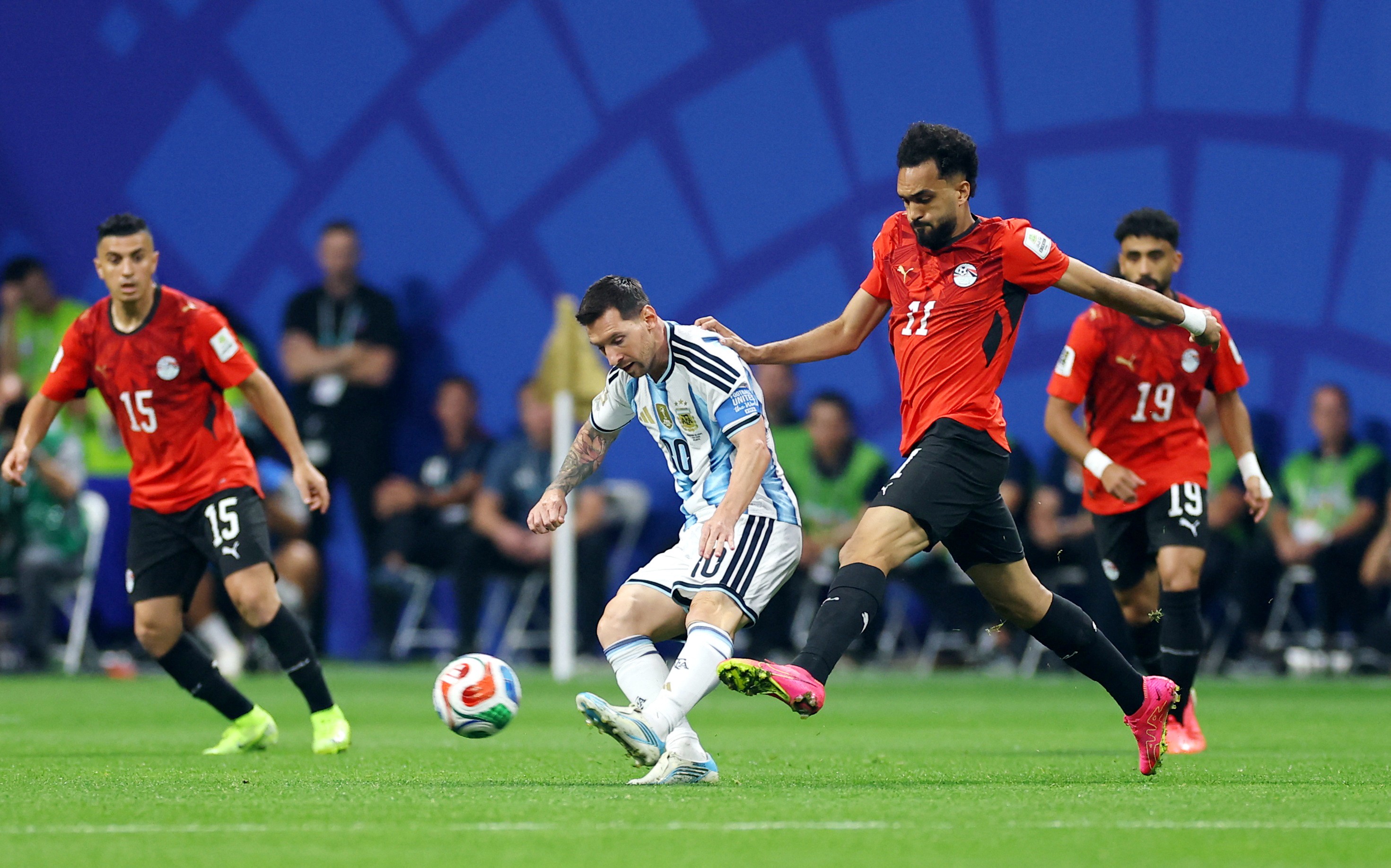Assistente do Egito revela estratégia contra a Argentina: "Não falávamos o nome do Messi"
