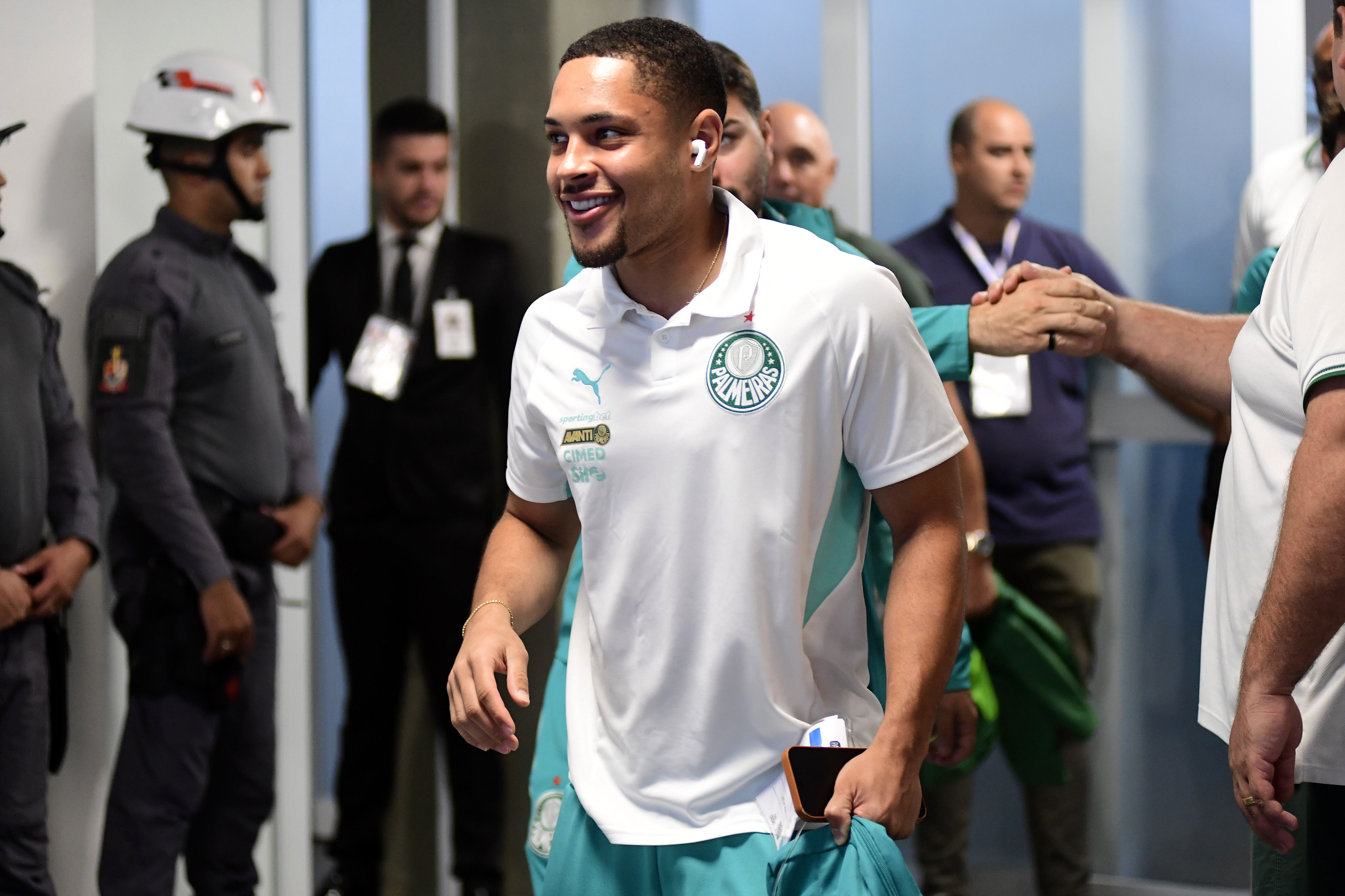 Palmeiras monitora Vitor Roque e foca em recuperação para o segundo jogo da final!