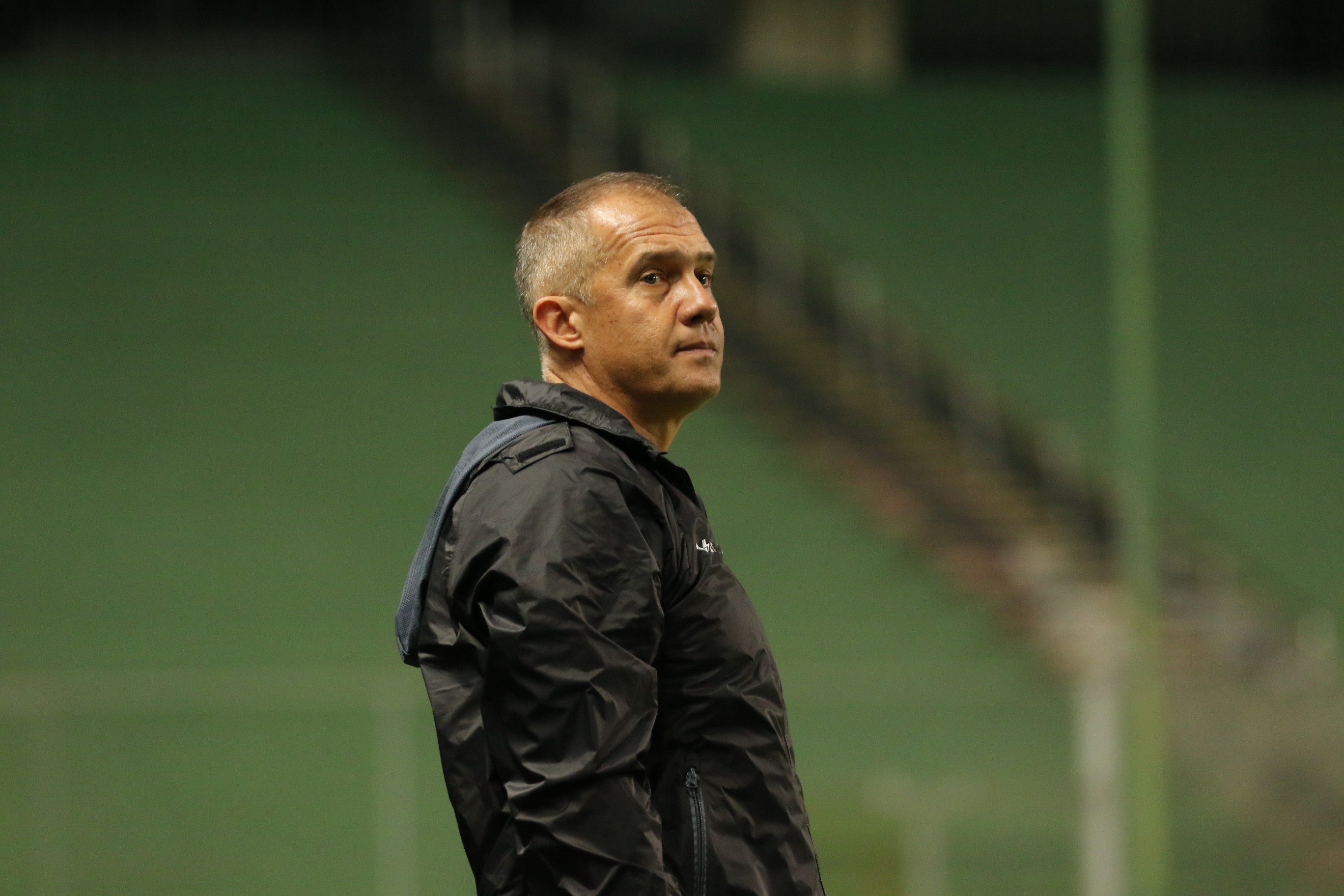 Técnico do Criciúma mira em confronto direto com o São Bernardo: "É decisão"