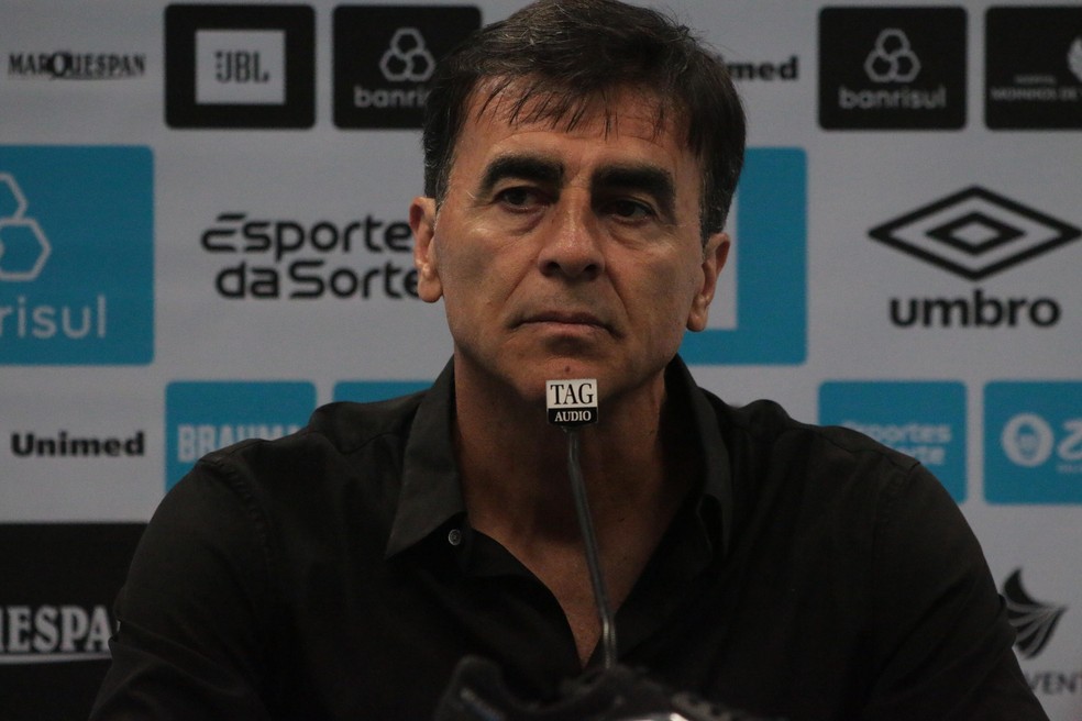 Gustavo Quinteros, técnico do Grêmio — Foto: Gabriel Girardon
