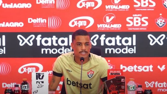 Janderson confirma que será titular do Vitória diante do Bragantino: "Feliz que vou entrar"