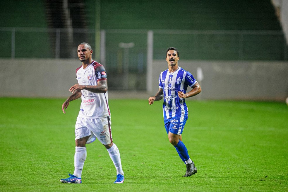 Aproveitamento fora de casa do Betim em foco em jogo contra o CSA