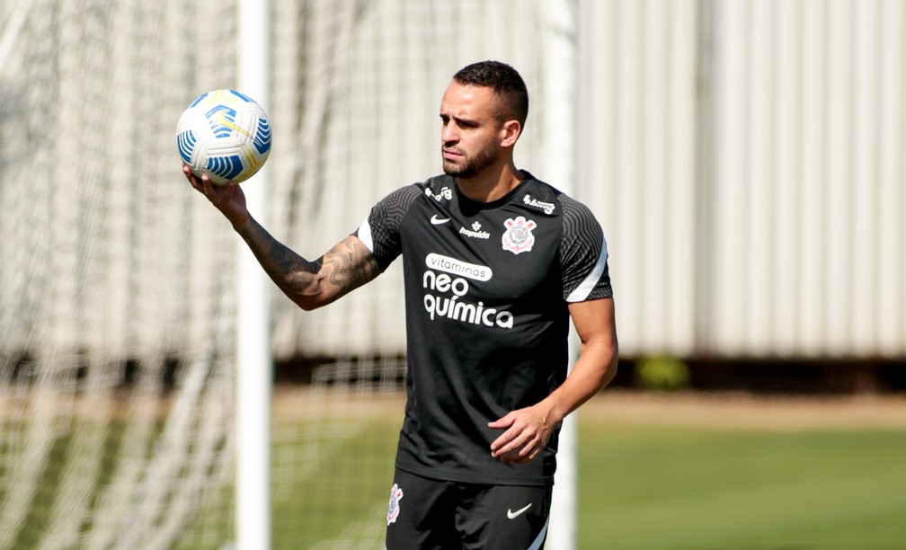 Melhor em campo, Renato Augusto elogia atuação do Corinthians