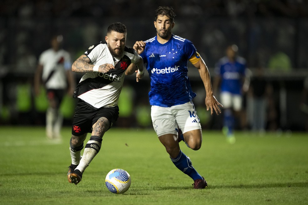 Lucas Silva é um dos jogadores em fim de contrato no Cruzeiro — Foto: Jorge Rodrigues/AGIF