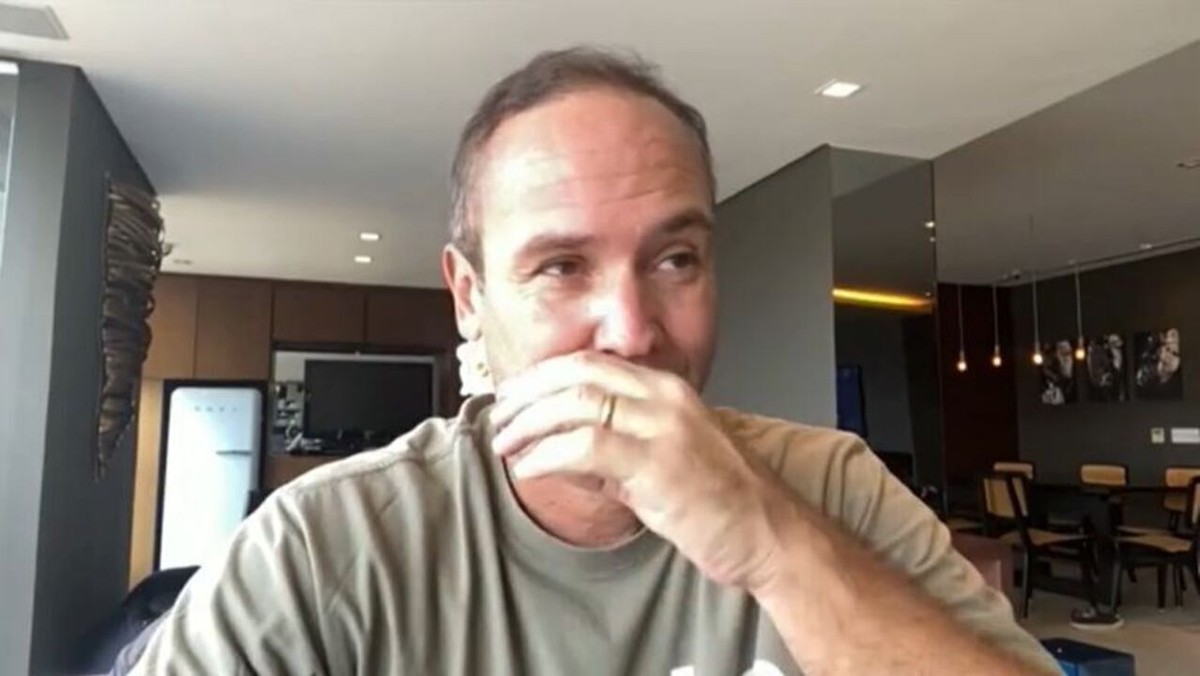 Caio Ribeiro se emociona com carinho recebido em meio a tratamento