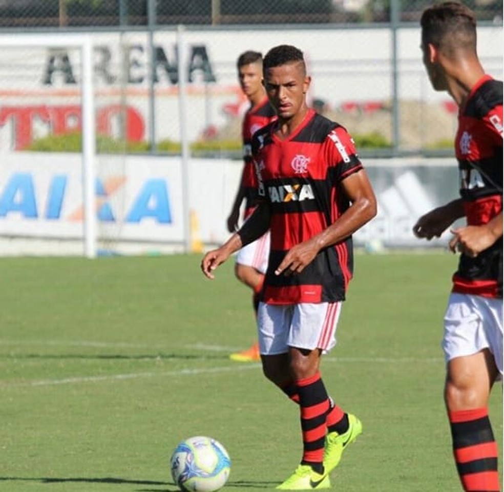 Leandrinho, ex-meia da base do Flamengo na era Vini Jr — Foto: Arquivo Pessoal