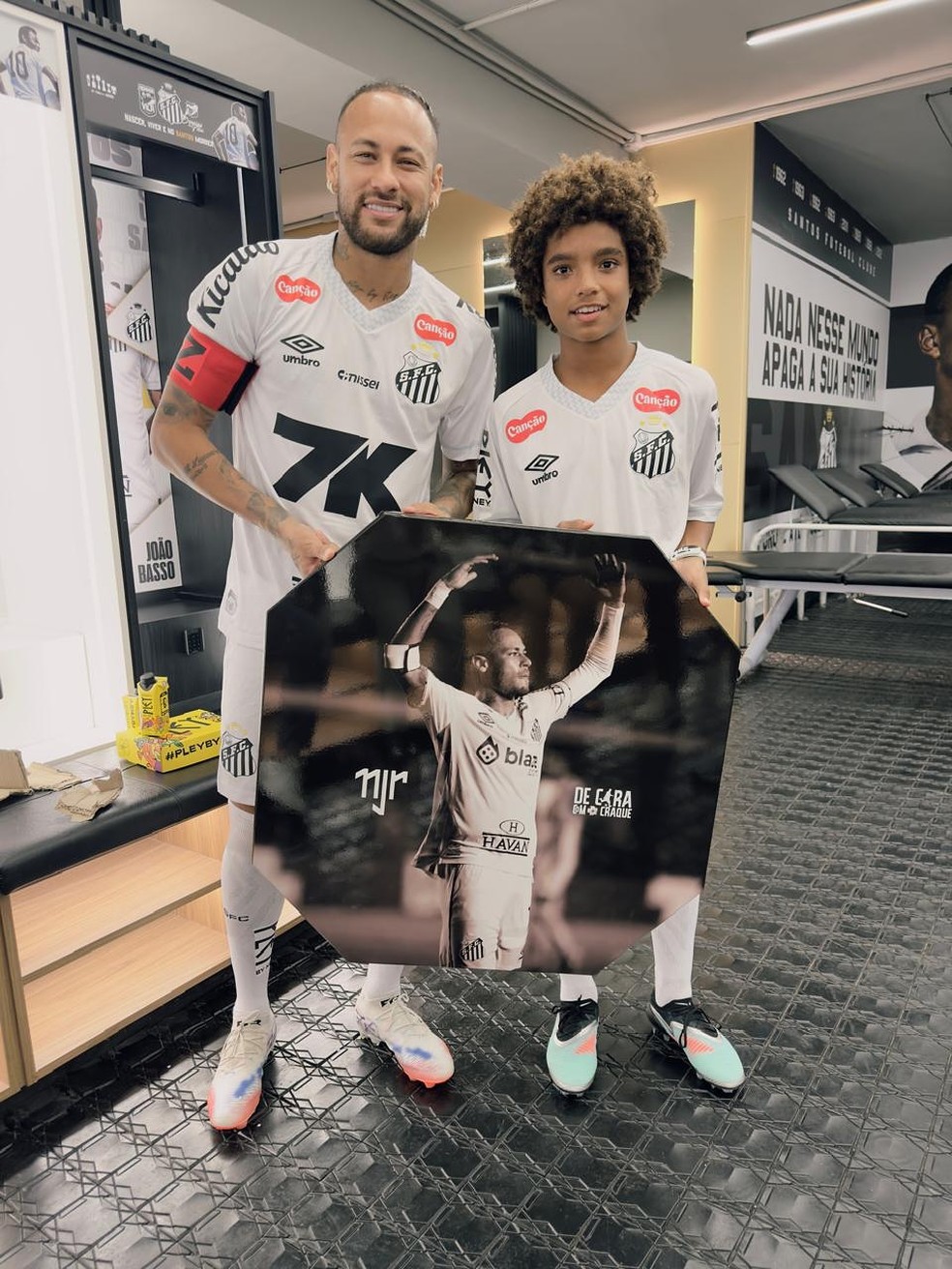 Kauan Basile ao lado de Neymar — Foto: Divulgação/Redes sociais