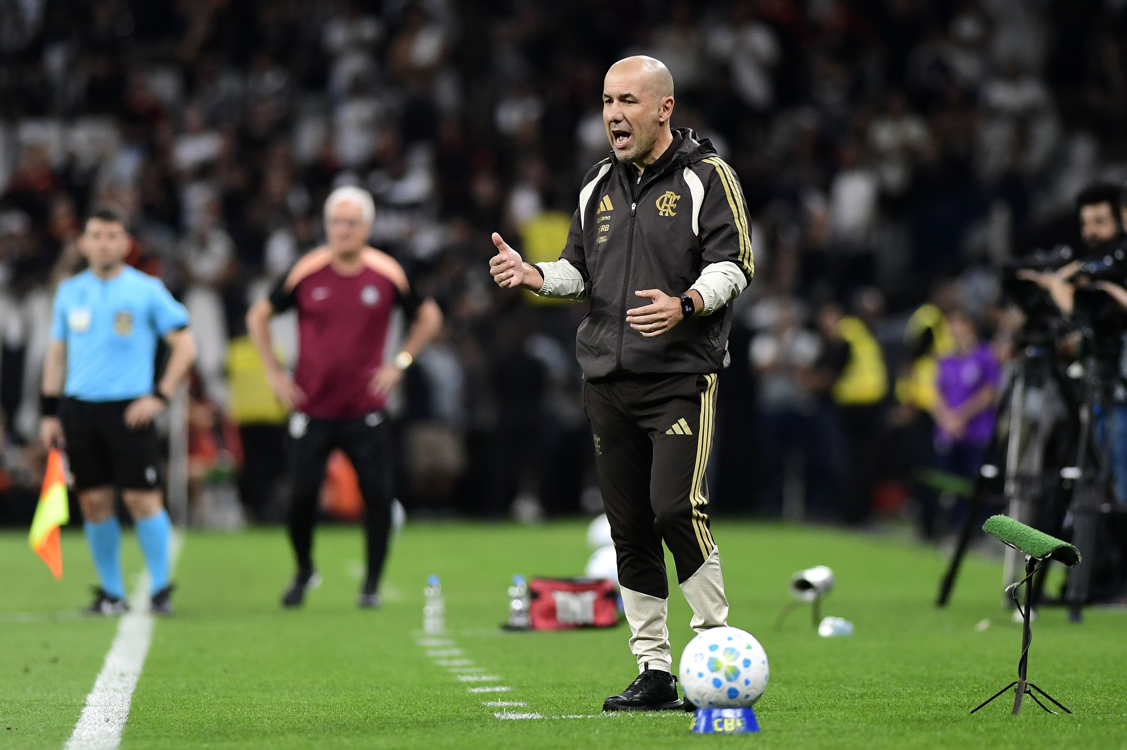 Jardim Analisa Empate do Flamengo e Justifica Exclusão de Plata: Integração É Desafio