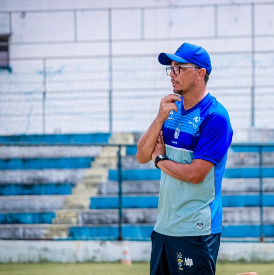 Treinador do sub-20 assume Ypiranga interinamente após morte de Carlos Alberto Dias