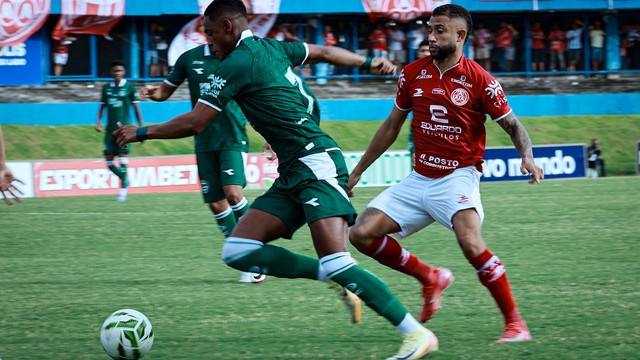 Goiás saiu na frente no primeiro tempo