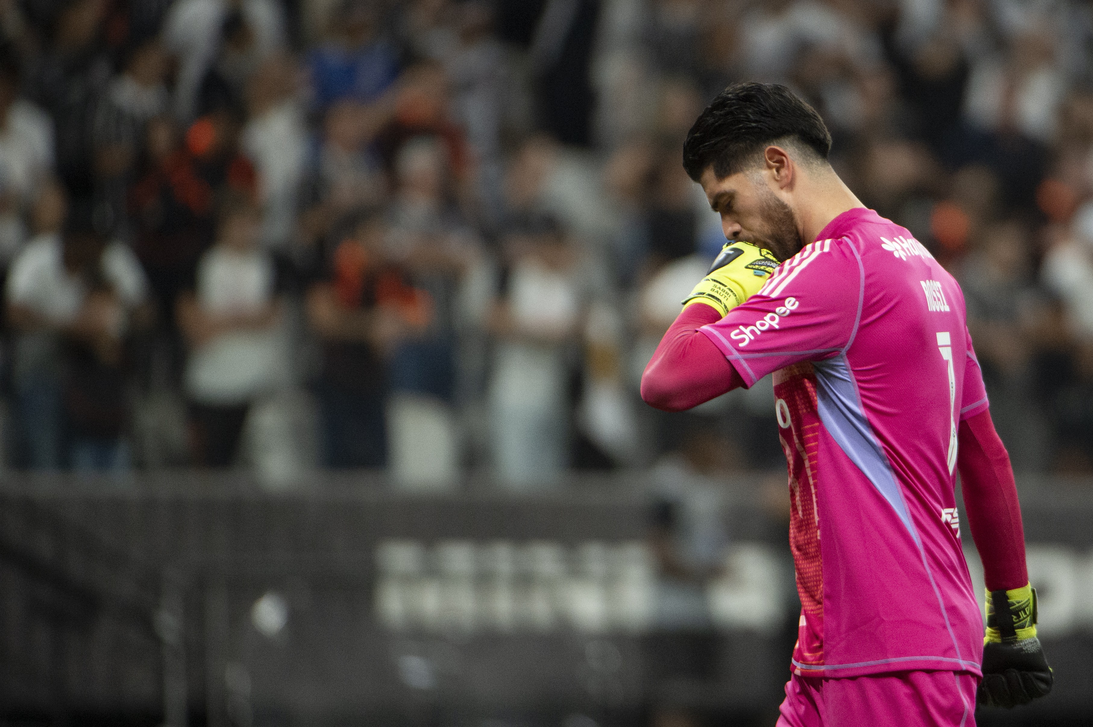 Flamengo confirma que não irá vender goleiro mesmo com interesse estrangeiro!
