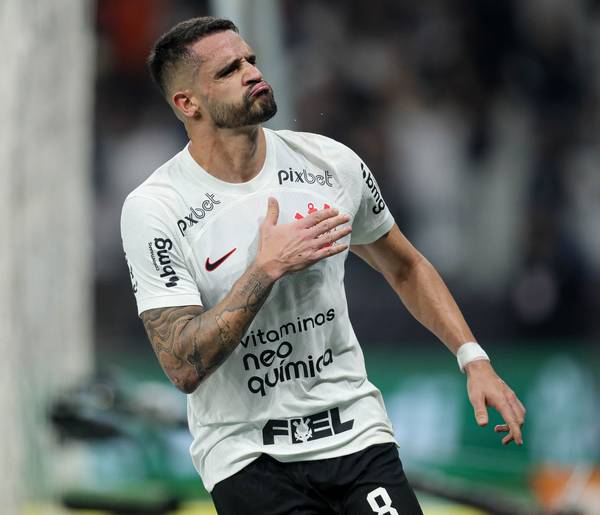 18 jogos, 32 gols e 106 atletas rivais sem vitória: o raio-x do tabu do Corinthians contra São Paulo