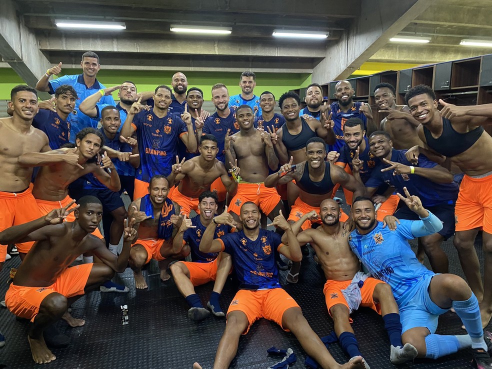 Jogadores do Nova Iguaçu comemoram vitória sobre o Vasco — Foto: Divulgação/Nova Iguaçu