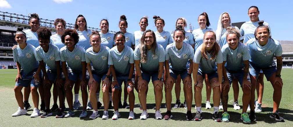 Sereinhas da Vila goleiam Centro Olímpico em estreia no Campeonato Paulista  Feminino Sub-17 - Santos Futebol Clube