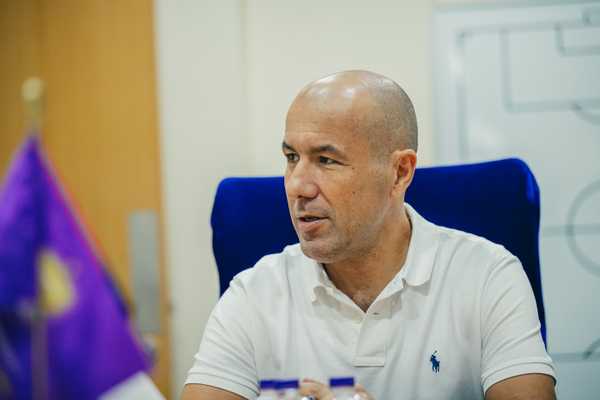 Leonardo Jardim é o novo técnico do Cruzeiro, anuncia clube mineiro.