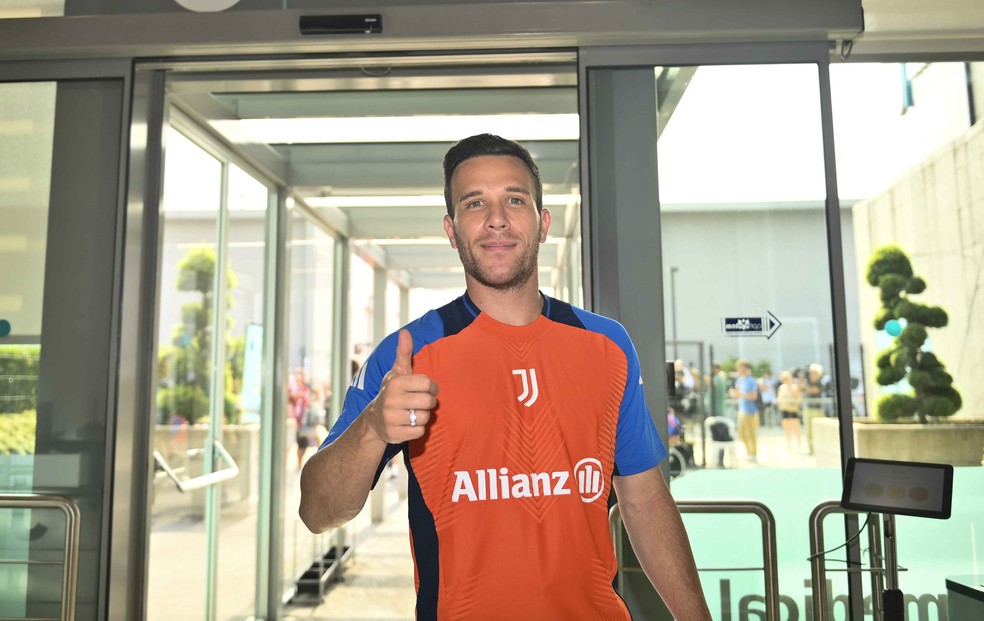 Arthur, em sua reapresentação na Juventus na atual temporada: volante brasileiro está treinando separado do elenco principal