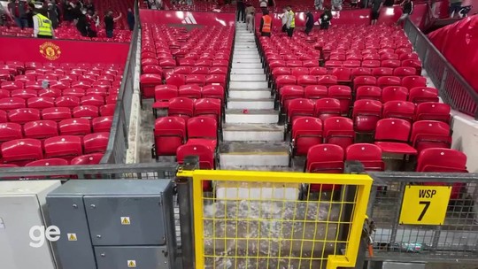 Que fase! Chuva provoca cascata e alagamentos em Old Trafford, estádio do Manchester United - Programa: ge highlights 