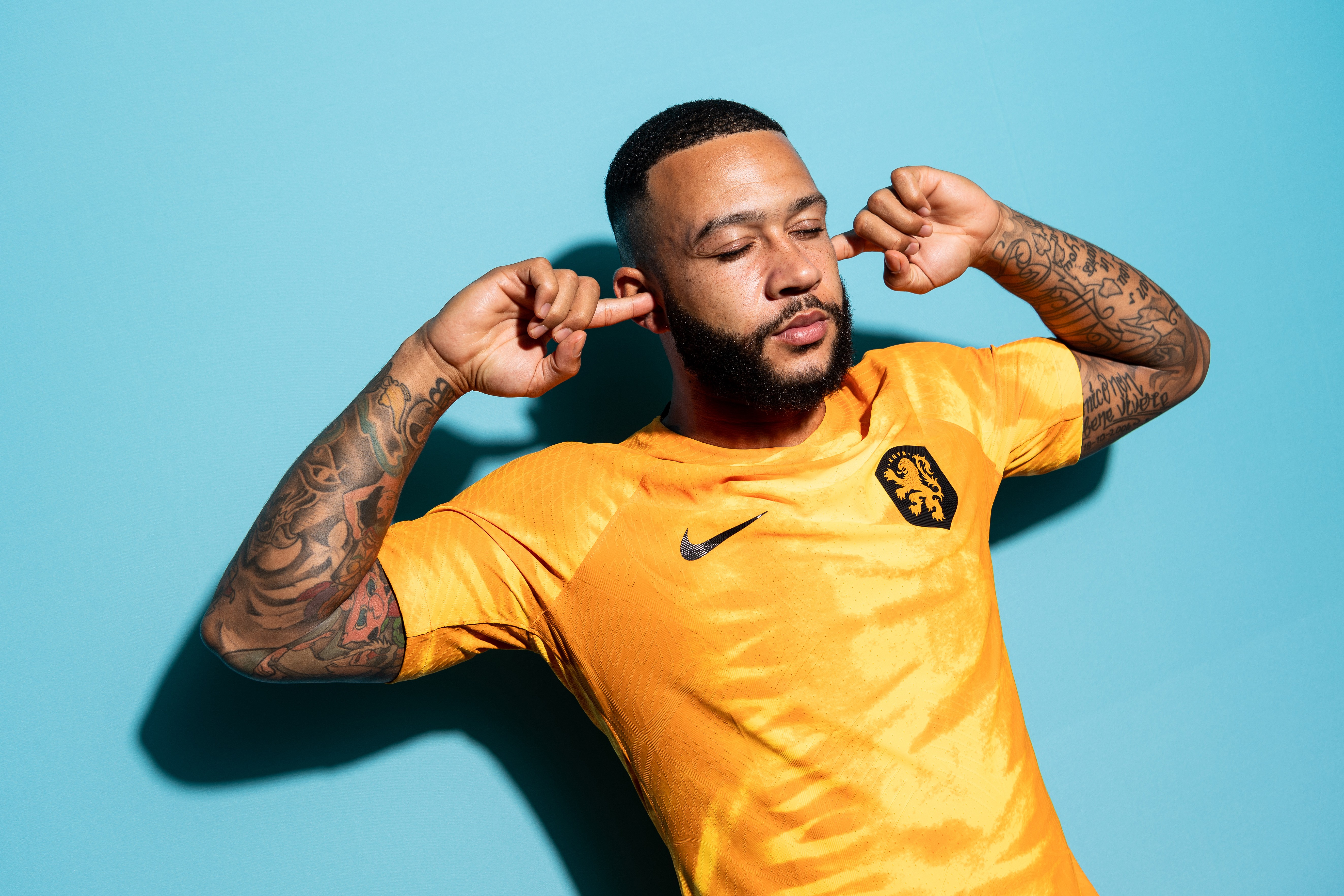 Memphis Depay tem carreira paralela como rapper e música com nome de ...