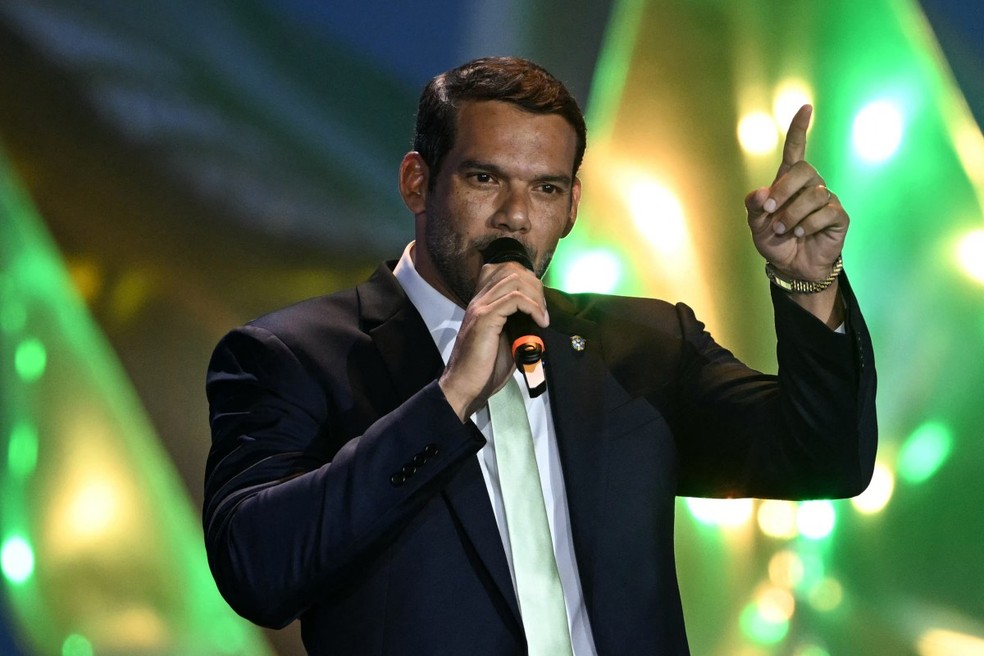 Samir Xaud, presidente da CBF, na convocação da seleção brasileira — Foto: AFP